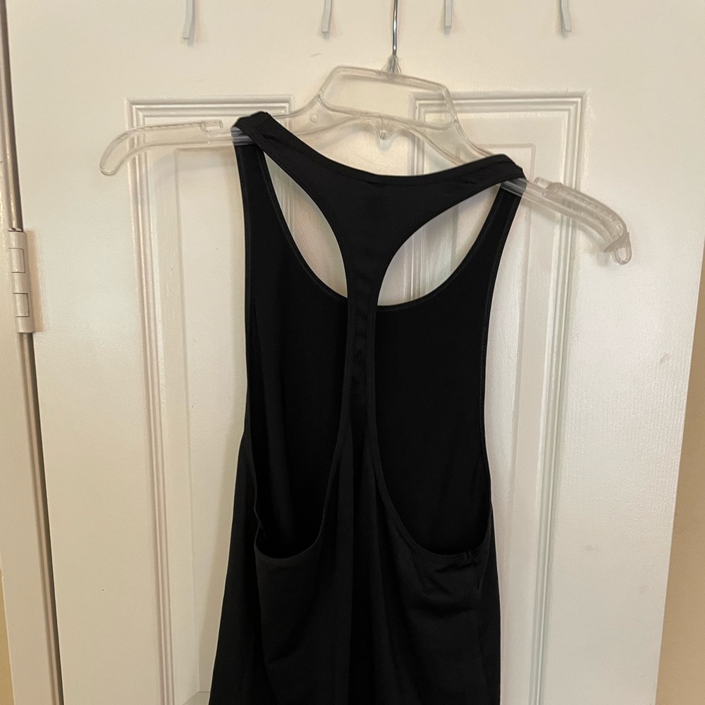 Women’s fabletics top